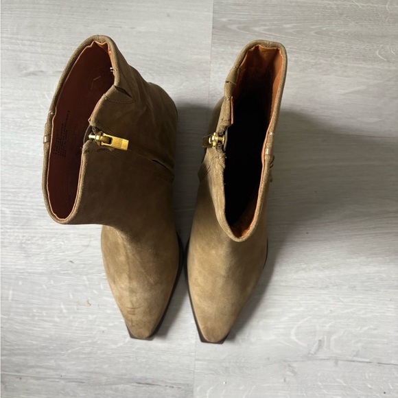 Lucky Brand Shakell Booties-NWOT - Picture 4 of 6